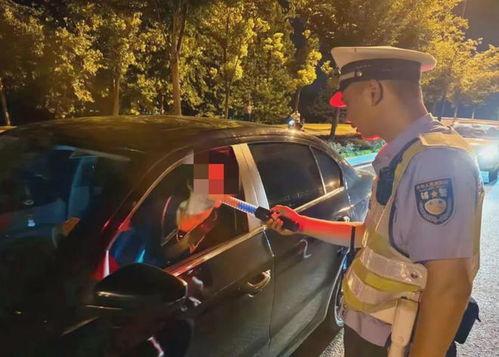 五华酒驾爆料案件最新,警方全力追查，涉案人员身份曝光！”